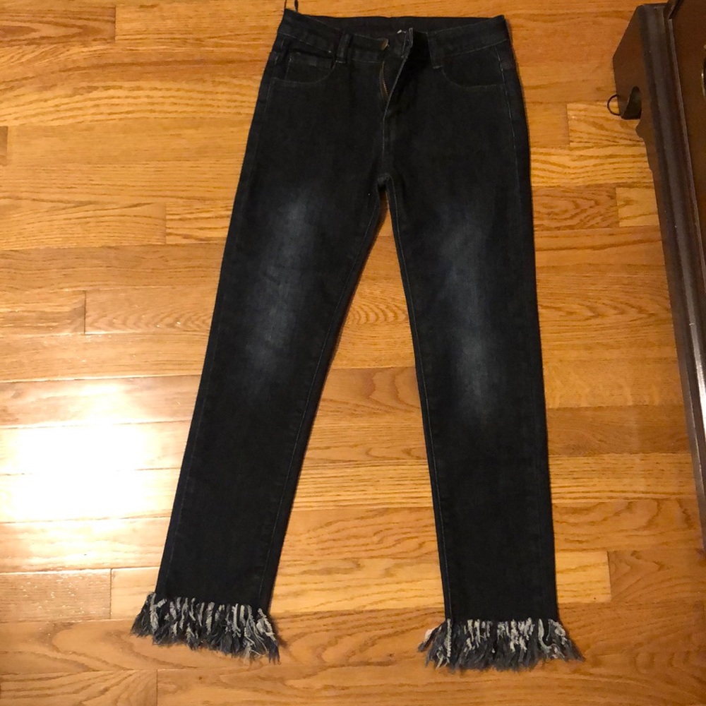 Kids Boutique Frayed Ankle Jeans